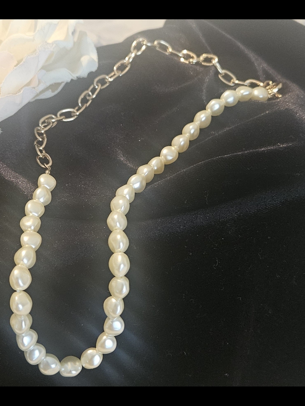 Pearl Necklace with Gold Chain
